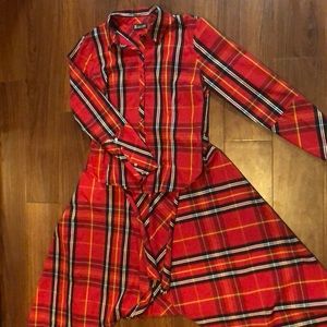 New York and Company plaid hi-low blouse